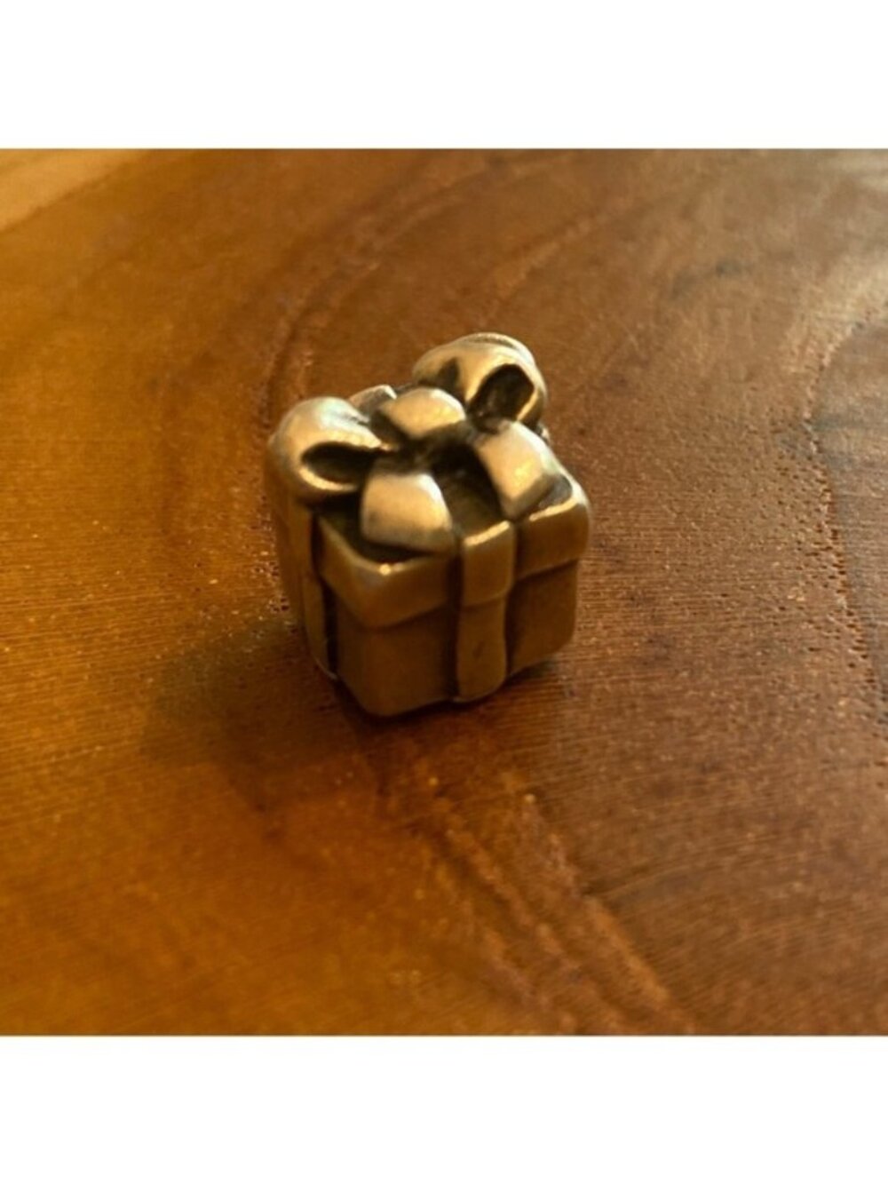 RETIRED James Avery Gift Box Charm, Sterling Silver